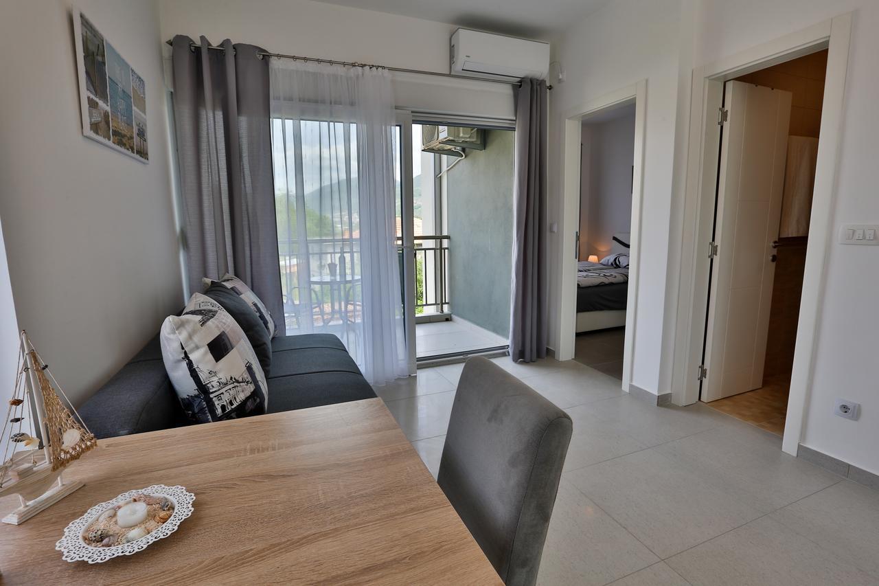 Kristina Apartments Tivat Exterior foto