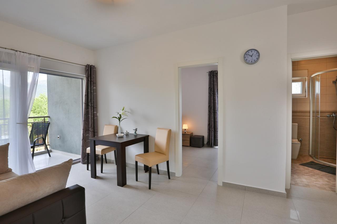 Kristina Apartments Tivat Exterior foto