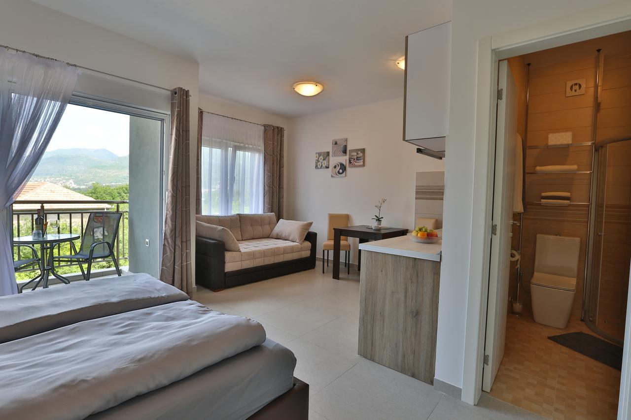 Kristina Apartments Tivat Exterior foto