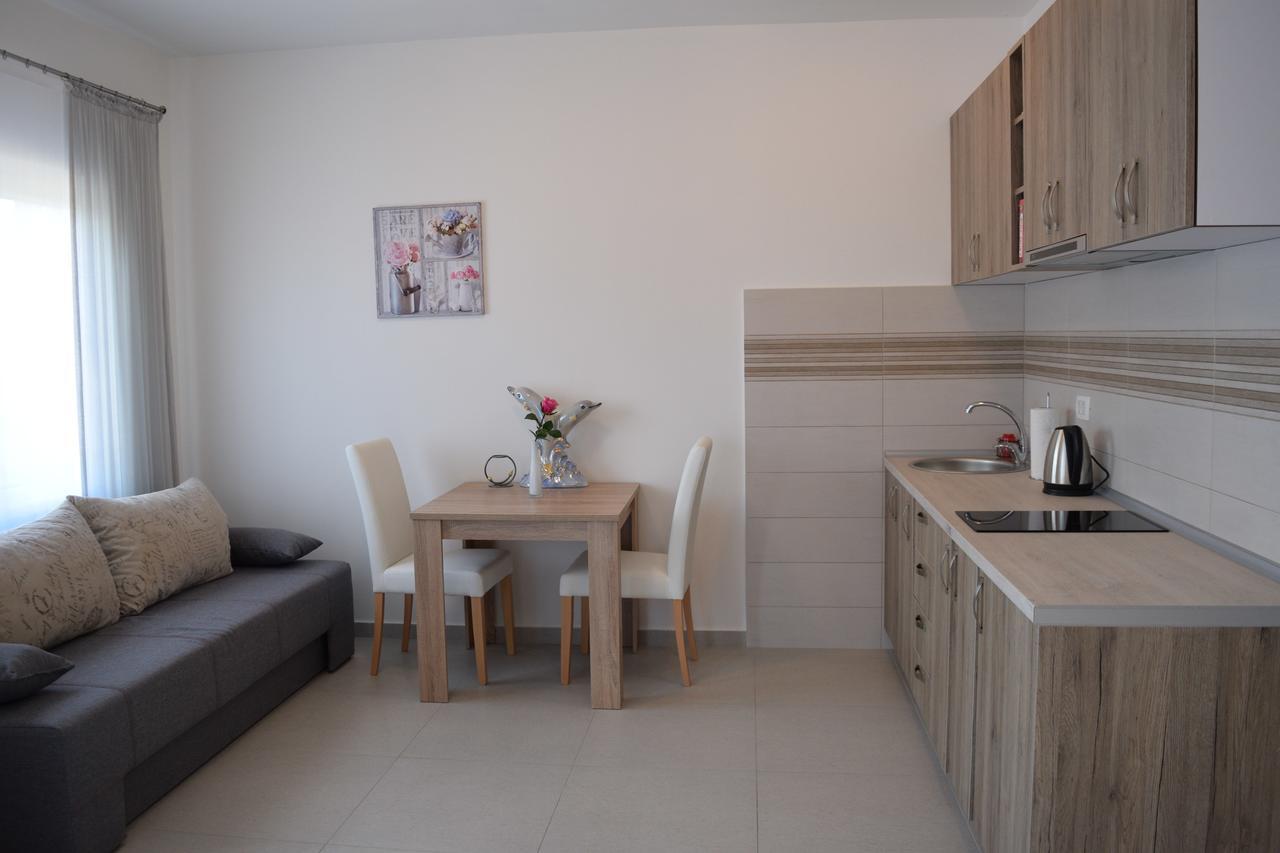 Kristina Apartments Tivat Exterior foto