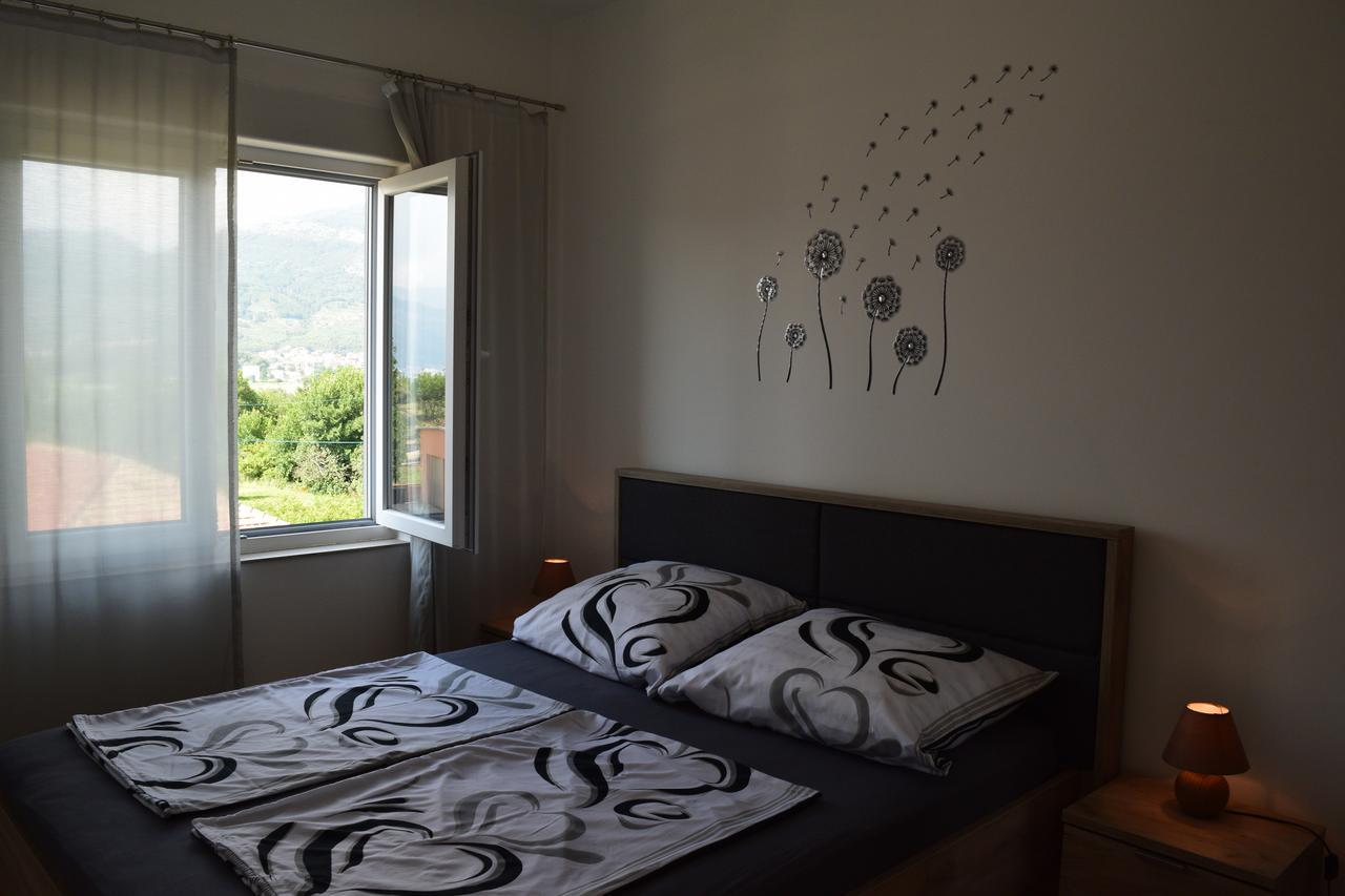 Kristina Apartments Tivat Exterior foto
